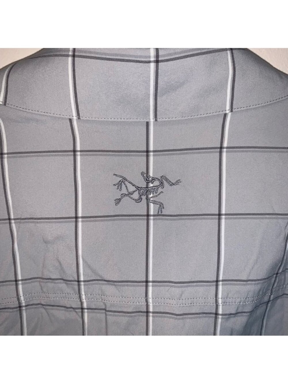 Arc'teryx Gray Casual Button Down Shirt XL - Picture 10 of 10
